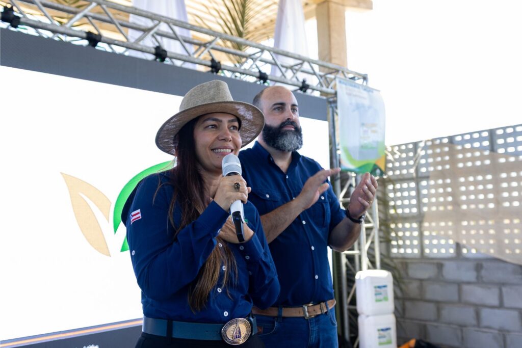Director of Sustainability Gleise de Melo speaking at Farm Day during Barra AgroShow 2026
