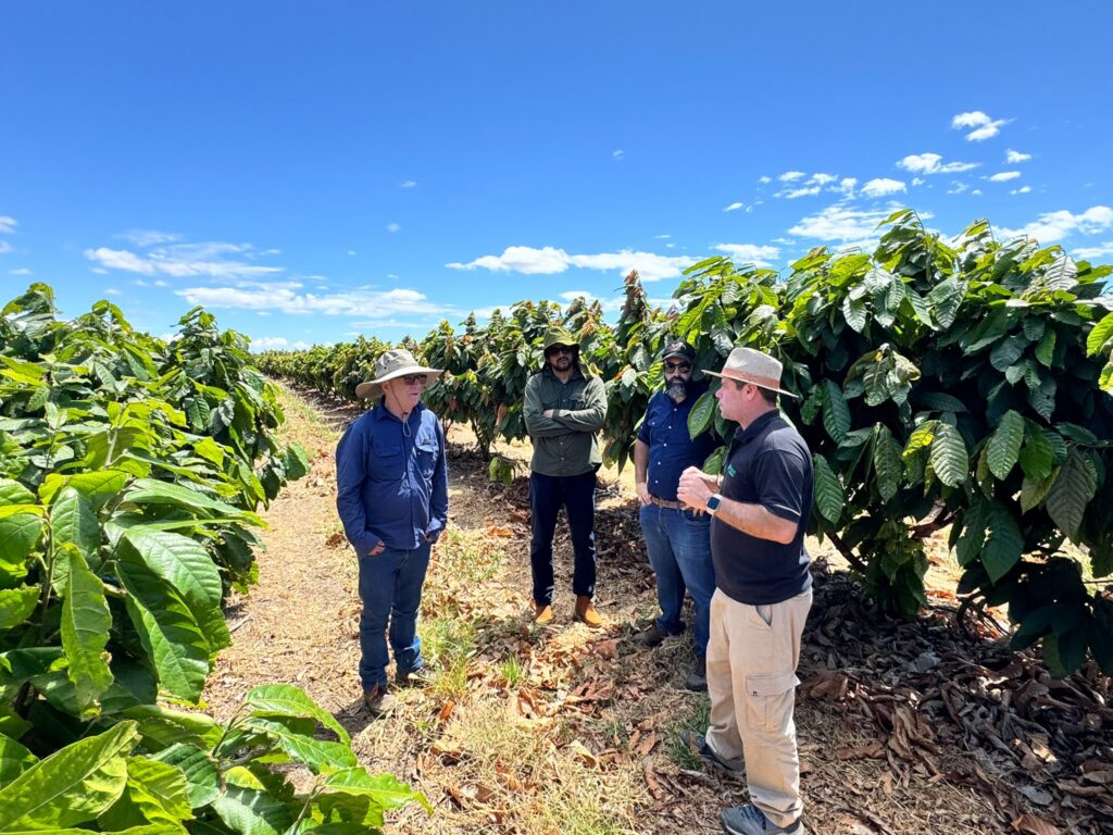 Professor Dario Ahnert, cacao expert, visits Peirot.